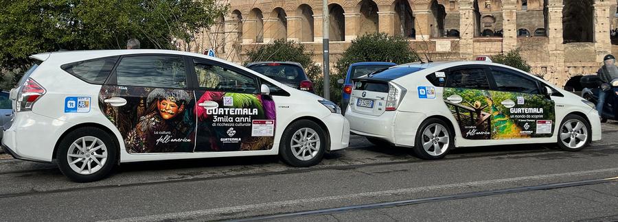 Esempio di pellicola pubblicitaria su taxi